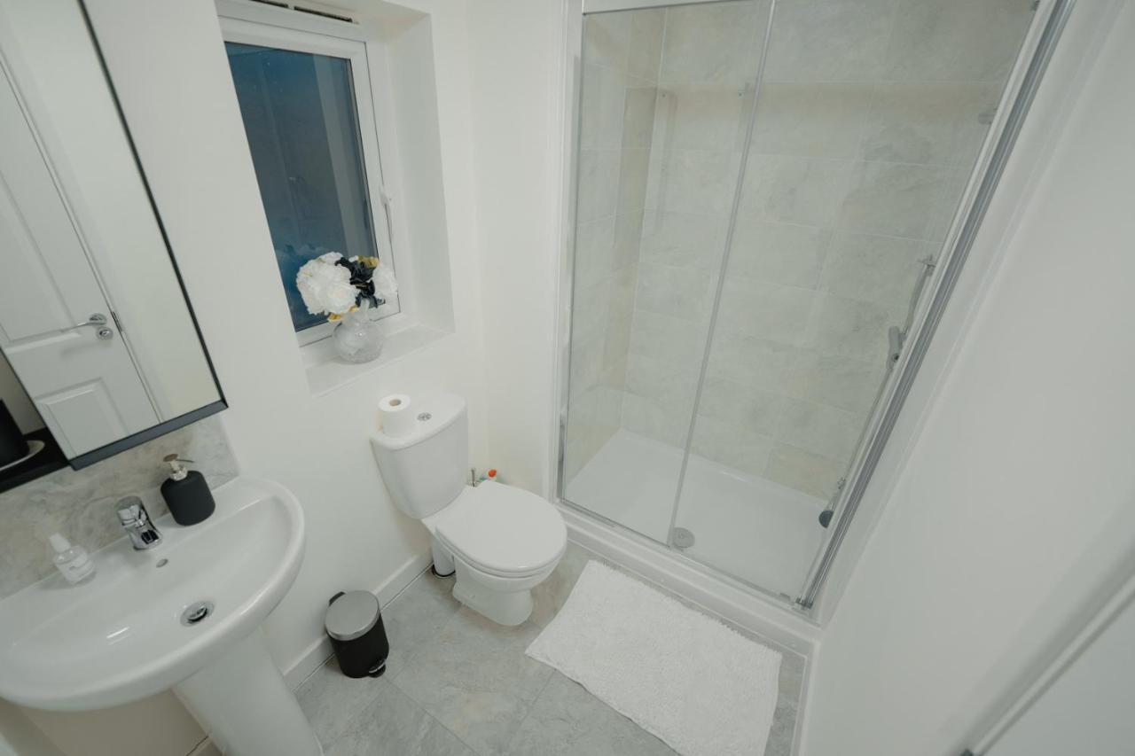 Willow Heights Modern 5-7 Persons/3 Bed Detached 罗瑟勒姆 外观 照片